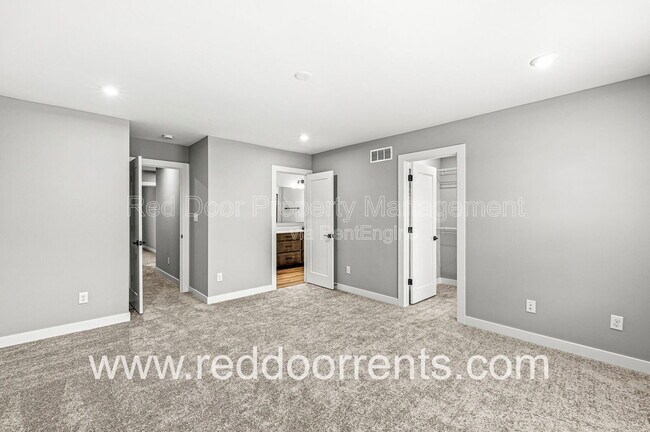 Building Photo - 7314 W County Rd 600 N
