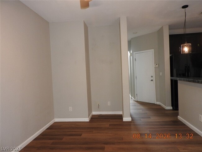 Building Photo - 8416 W Viansa Loma Ave