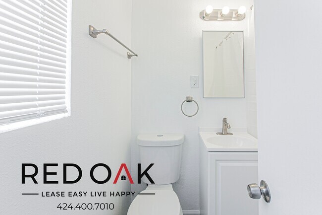 Building Photo - 11823 Lakewood Blvd