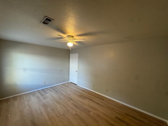 Building Photo - 20 Mc Gee St