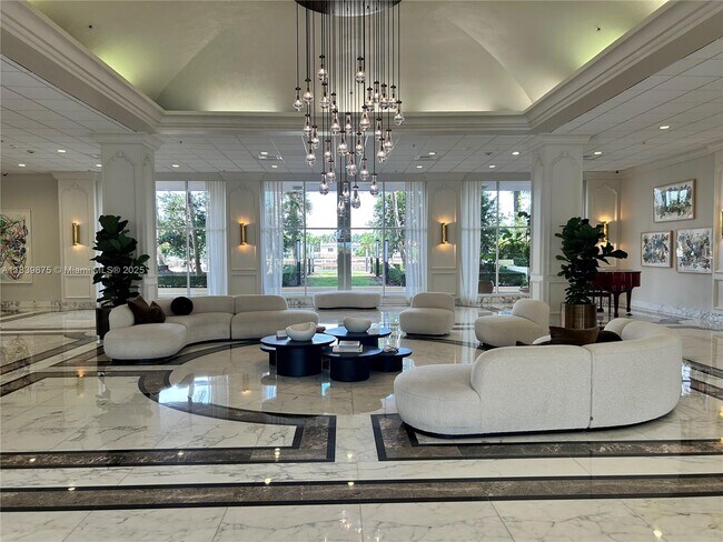 Building Photo - 5600 Collins Ave