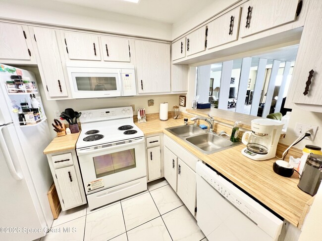 Building Photo - 3060 N Atlantic Ave