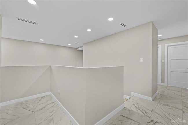 Building Photo - 24 Corales St