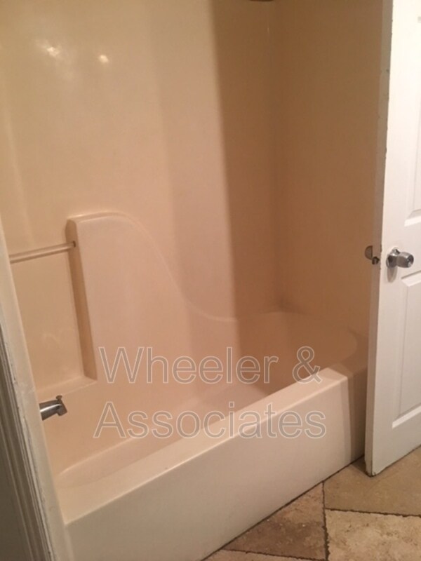 Building Photo - 3018 Adams Ave