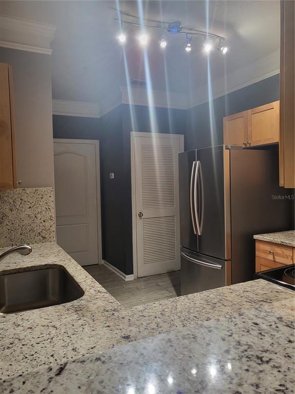 Building Photo - 8824 Villa View Cir