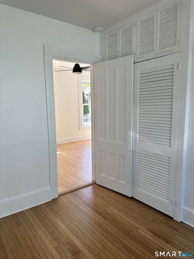 Building Photo - 42 1st St