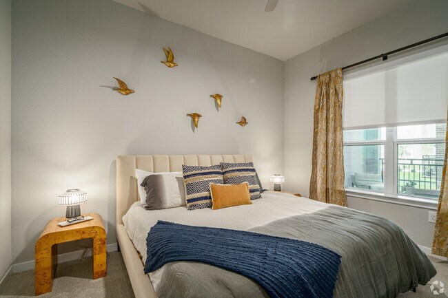 Building Photo - Medical Center Apartments - Super Deal!