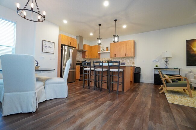 Building Photo - 479 E Violets Cv Ln