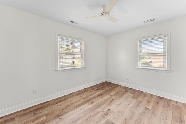 Building Photo - 7211 Mayetta Dr