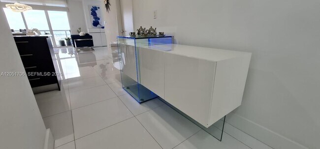 Building Photo - 50 Biscayne Blvd