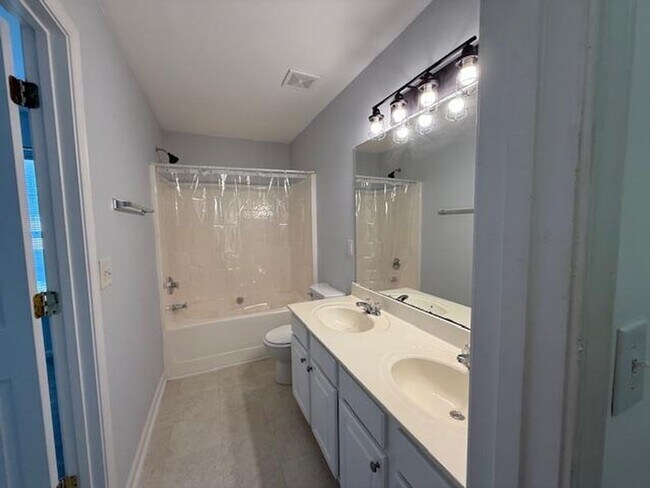 Building Photo - 509 Ruby Walk Dr