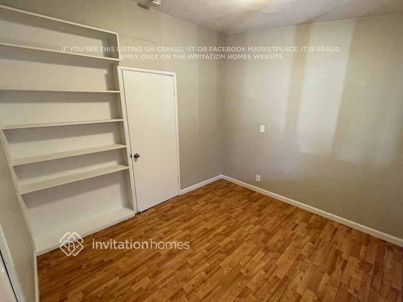 Building Photo - 32 Bryan Ave