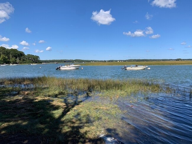 Building Photo - 45 Old Cove Rd