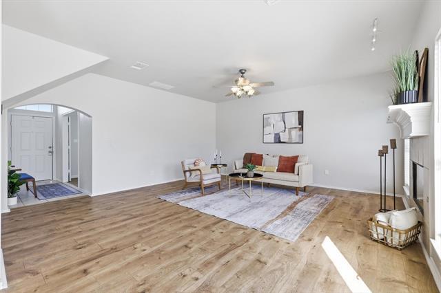 Building Photo - 4704 Ericksen Dr