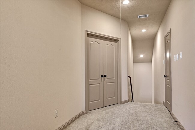 Building Photo - 6223 Duke Trail Ln