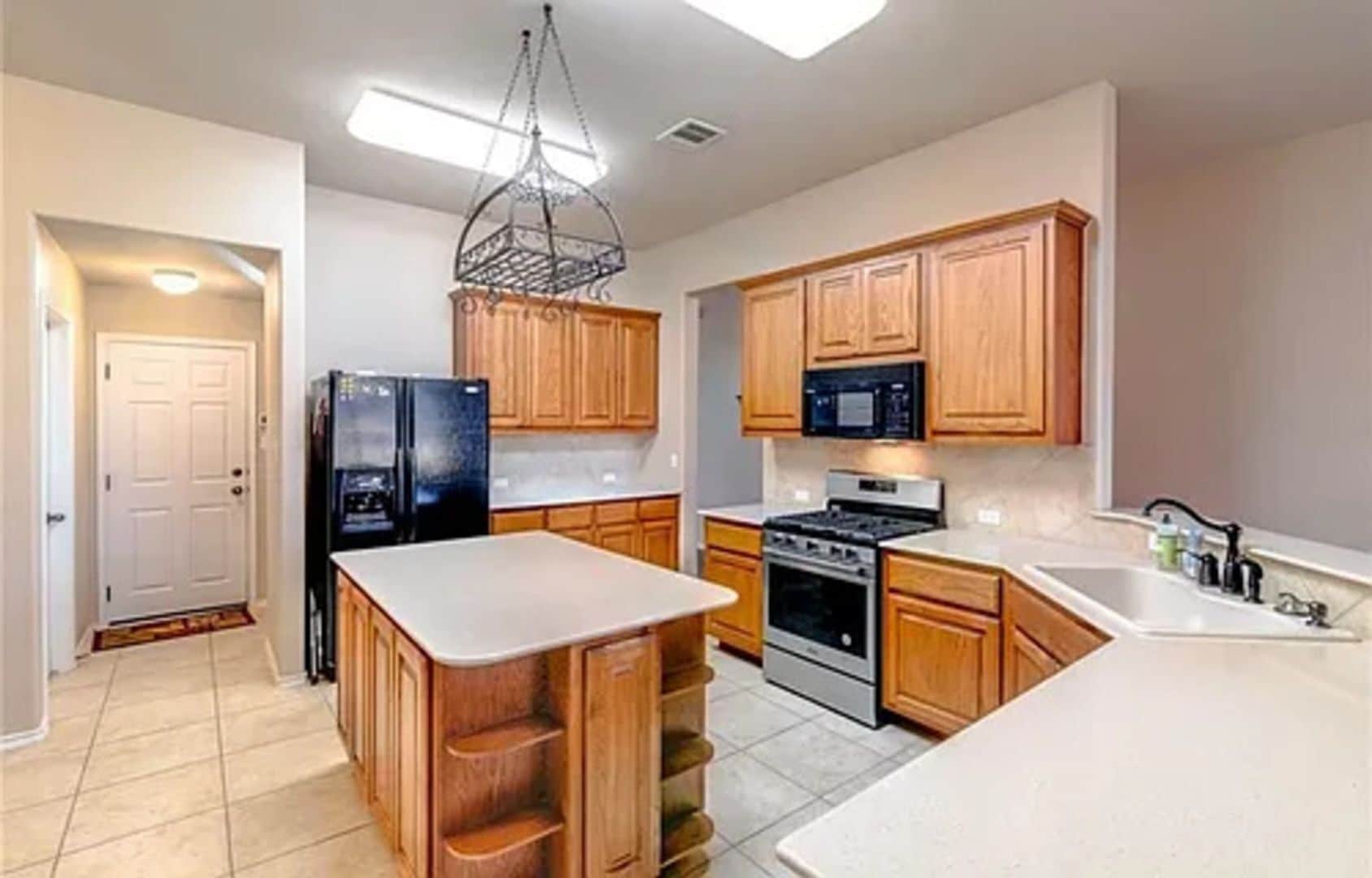Building Photo - 3400 Trickling Springs Way