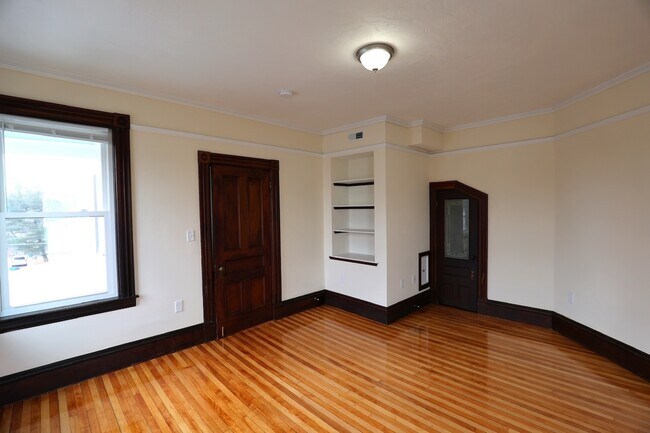 Building Photo - 60 Congress St