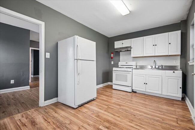 Building Photo - 1401 N Potomac St