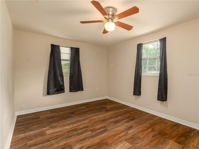 Building Photo - 4722 Stearns Rd