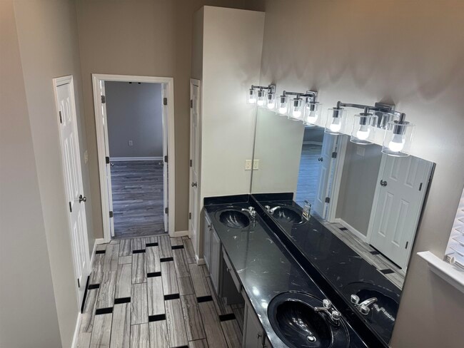 Building Photo - 5417 Eagle Bead Cove