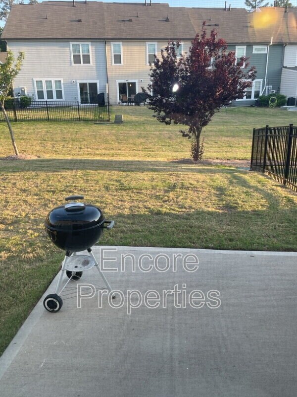 Building Photo - 2680 Impulsion Dr