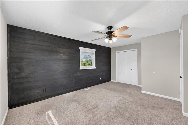 Building Photo - 372 Clutts Rd