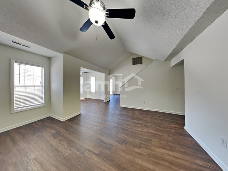 Building Photo - 110 Bristol View Cir