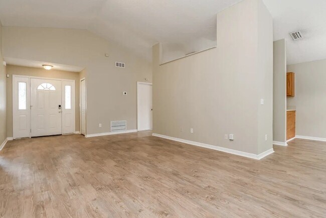 Building Photo - 6552 Chantry St