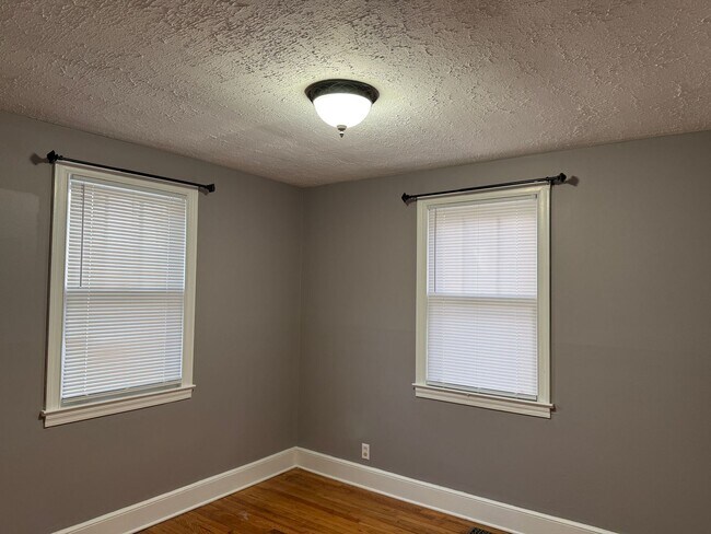 Building Photo - West Columbia