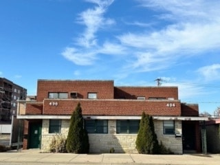 Primary Photo - 498 Lee St