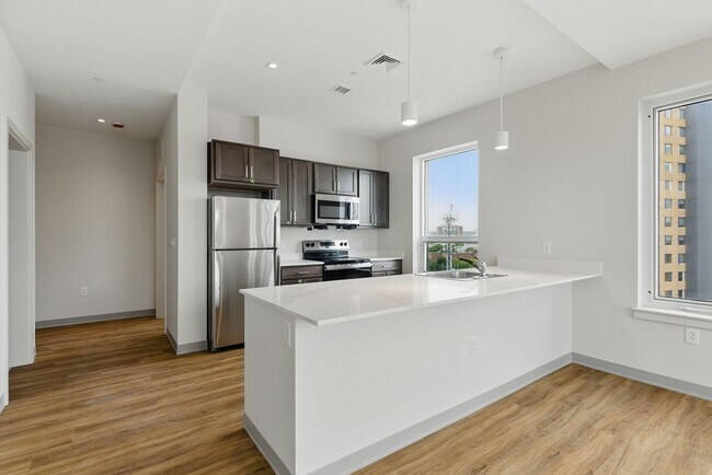 Building Photo - 1170 Tremont St