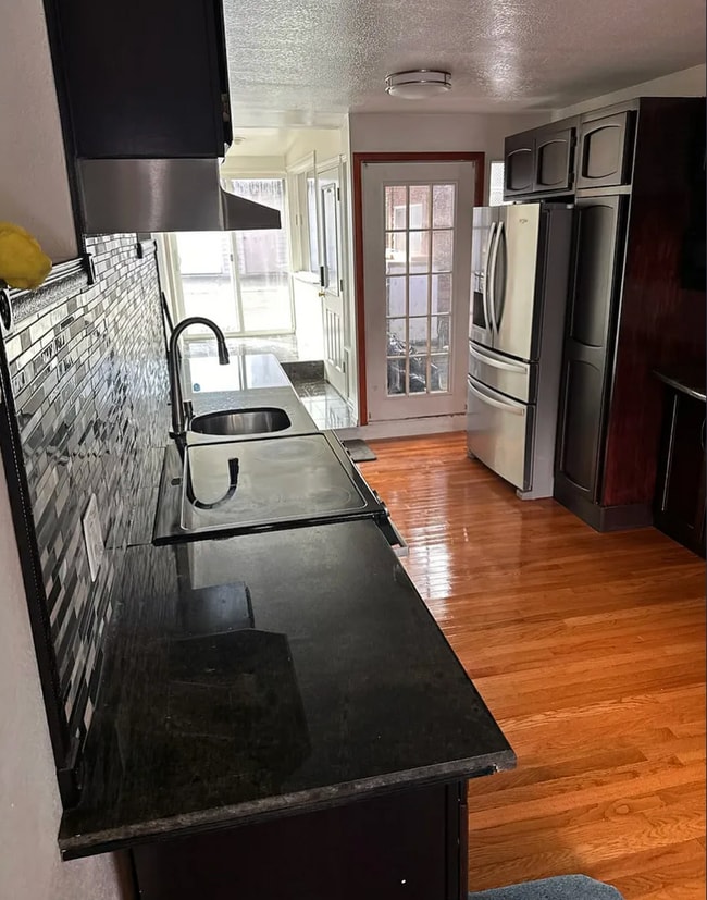 Building Photo - Spacious & Convenient Home Near Downtown Seattle & Sea-Tac