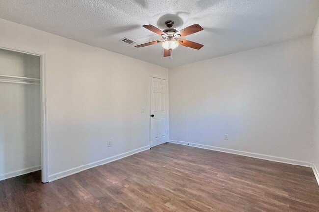 Building Photo - AVAILABLE NOW! (One Pet Maximum)