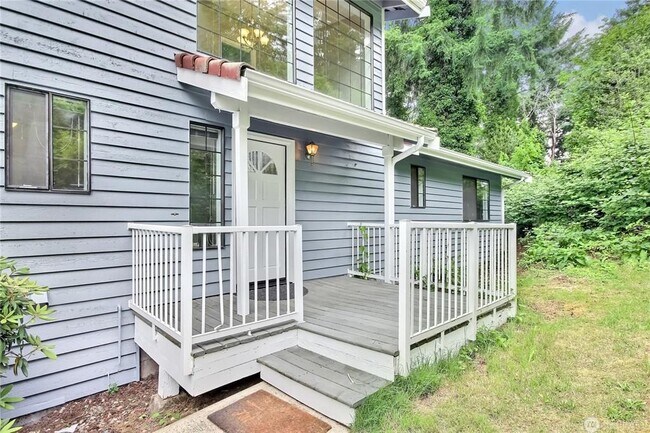 Building Photo - 5406 122nd Ave E