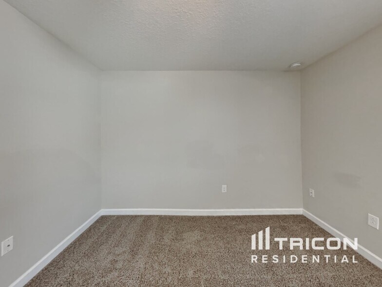 Building Photo - 3360 Cordgrass Pl