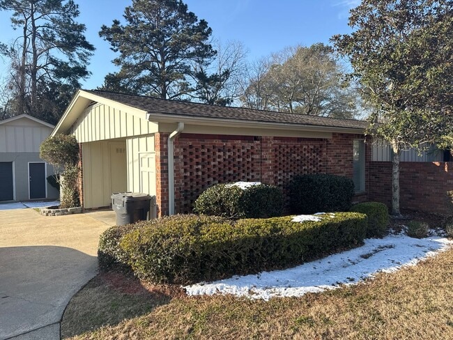 Building Photo - Very Spacious home with carport and garage! Across the street from Augusta National! Unique home!