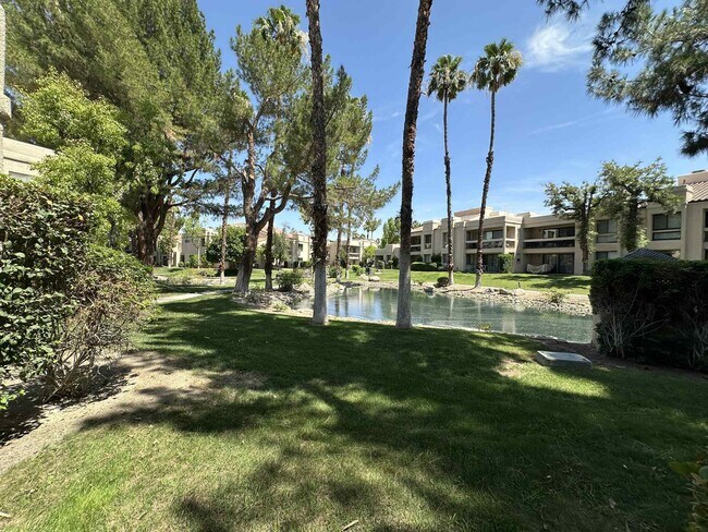 Building Photo - 35200 Cathedral Canyon Dr
