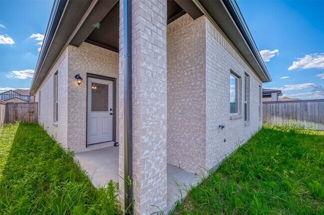 Building Photo - 12934 California Palm Ct