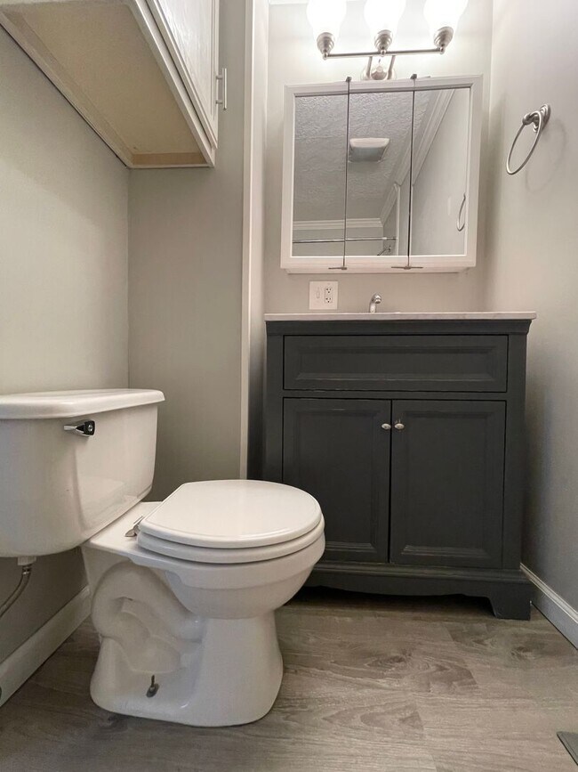 Building Photo - kj219