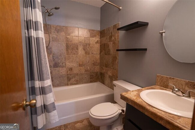 Building Photo - 1540 Magnolia Pl