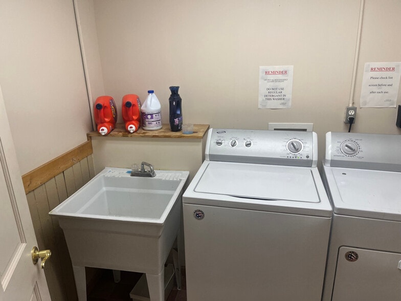 Building Photo - 111 N Market St