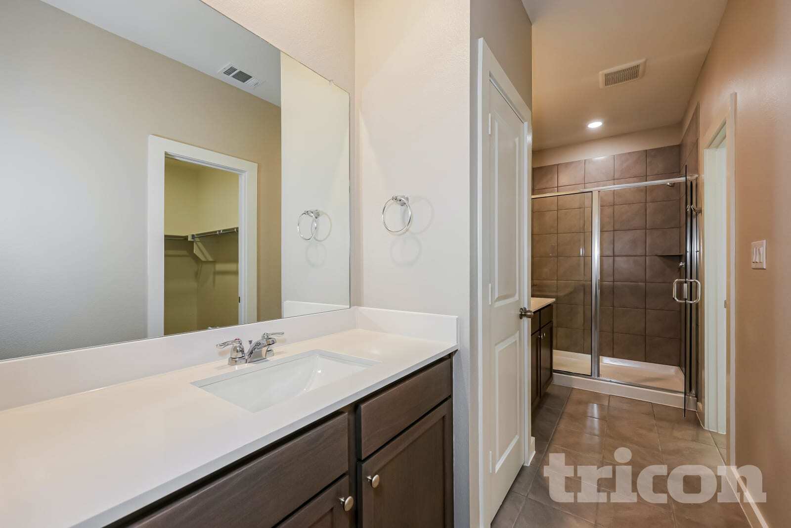 Building Photo - 3020 Songbird Ln