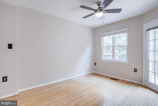 Building Photo - 5728 Evergreen Knoll Ct
