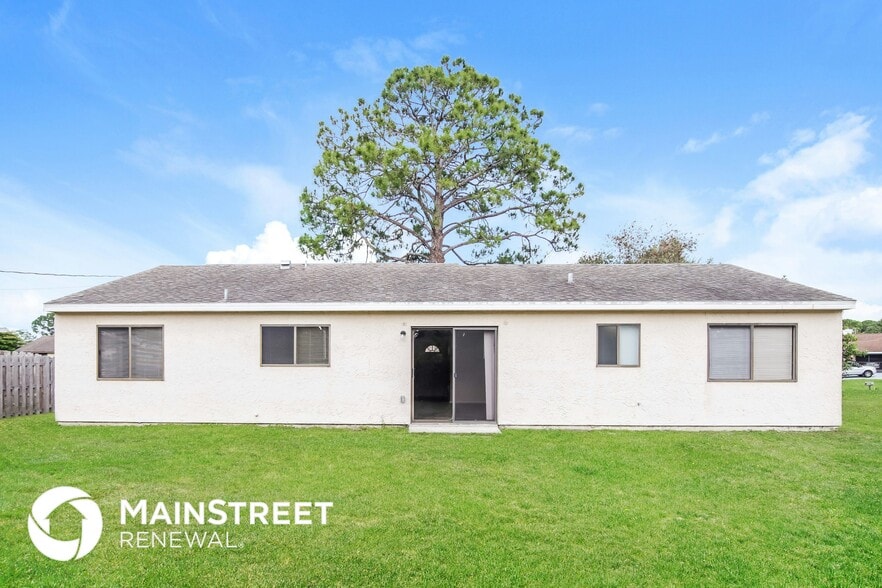 Building Photo - 1460 Cass Ave NW