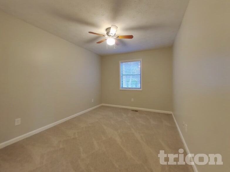 Building Photo - 2280 Lexington Way