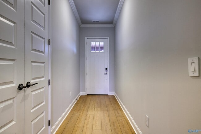 Building Photo - 22895 Ansley Dr