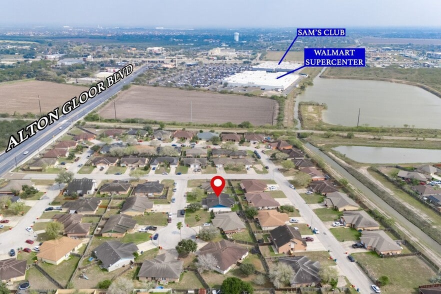 Building Photo - 1307 Lily Ln