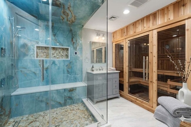 Building Photo - 56 Blossomcrest Rd