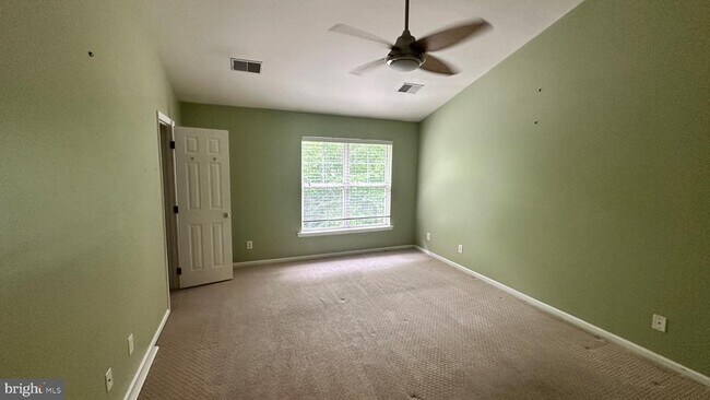 Building Photo - 21503 Harvest Green Terrace