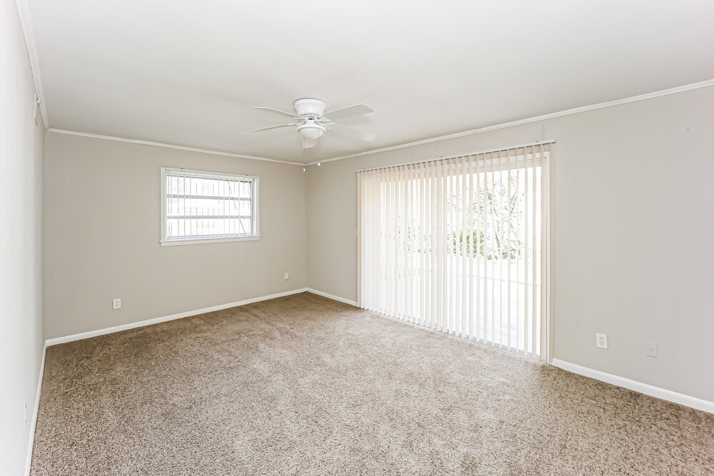 Building Photo - 7080 Doncaster Rd